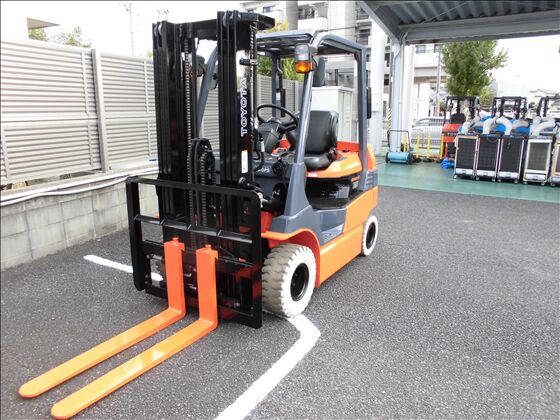 2.5t バッテリー車（座席式）