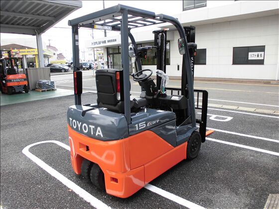 1.5t バッテリー車（三輪タイプ）